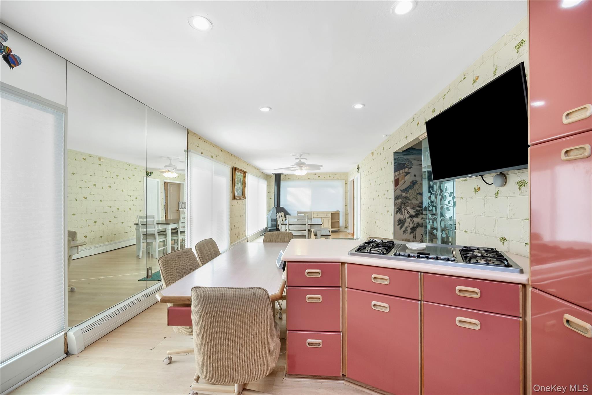 #10 photo, 159 Avon Place, West Hempstead , NY 11552