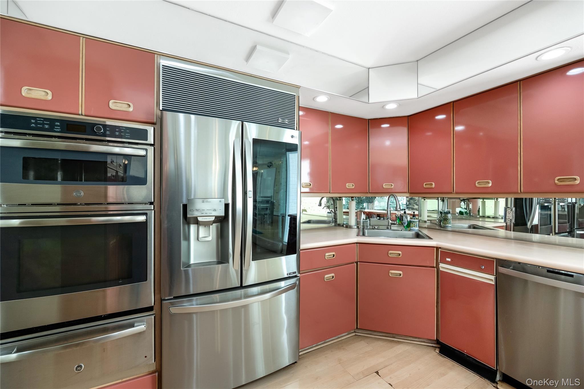 #11 photo, 159 Avon Place, West Hempstead , NY 11552