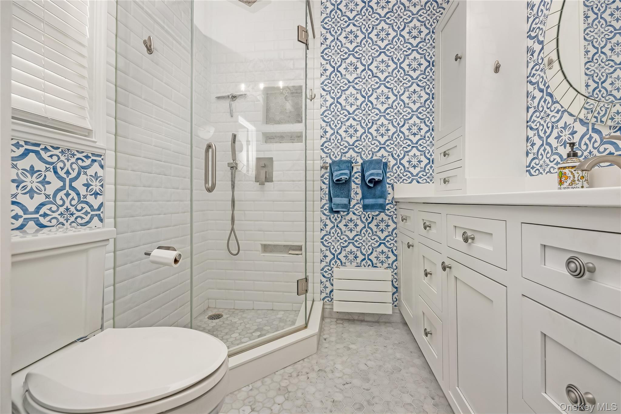 #16 photo, 159 Avon Place, West Hempstead , NY 11552