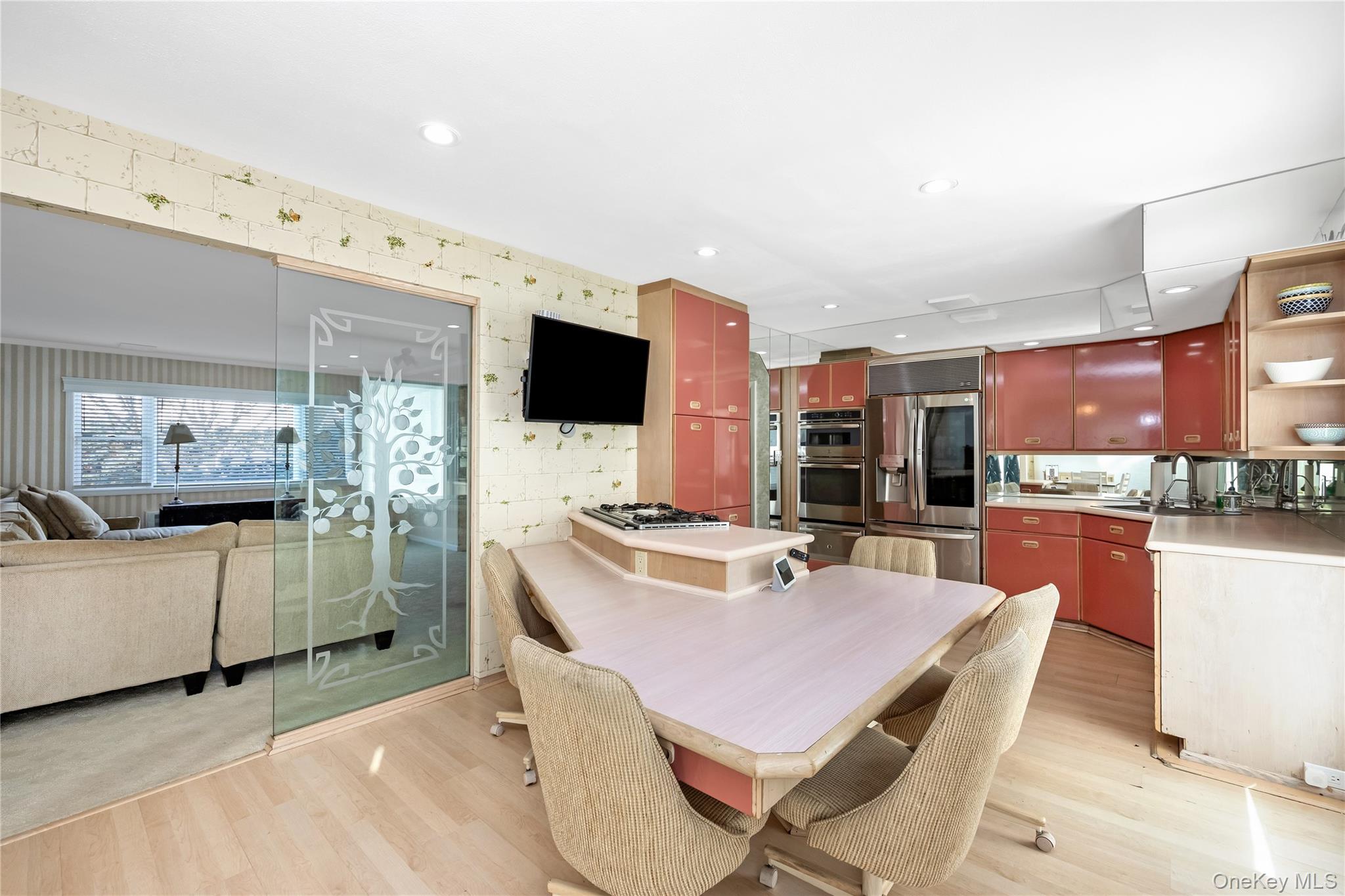 #9 photo, 159 Avon Place, West Hempstead , NY 11552