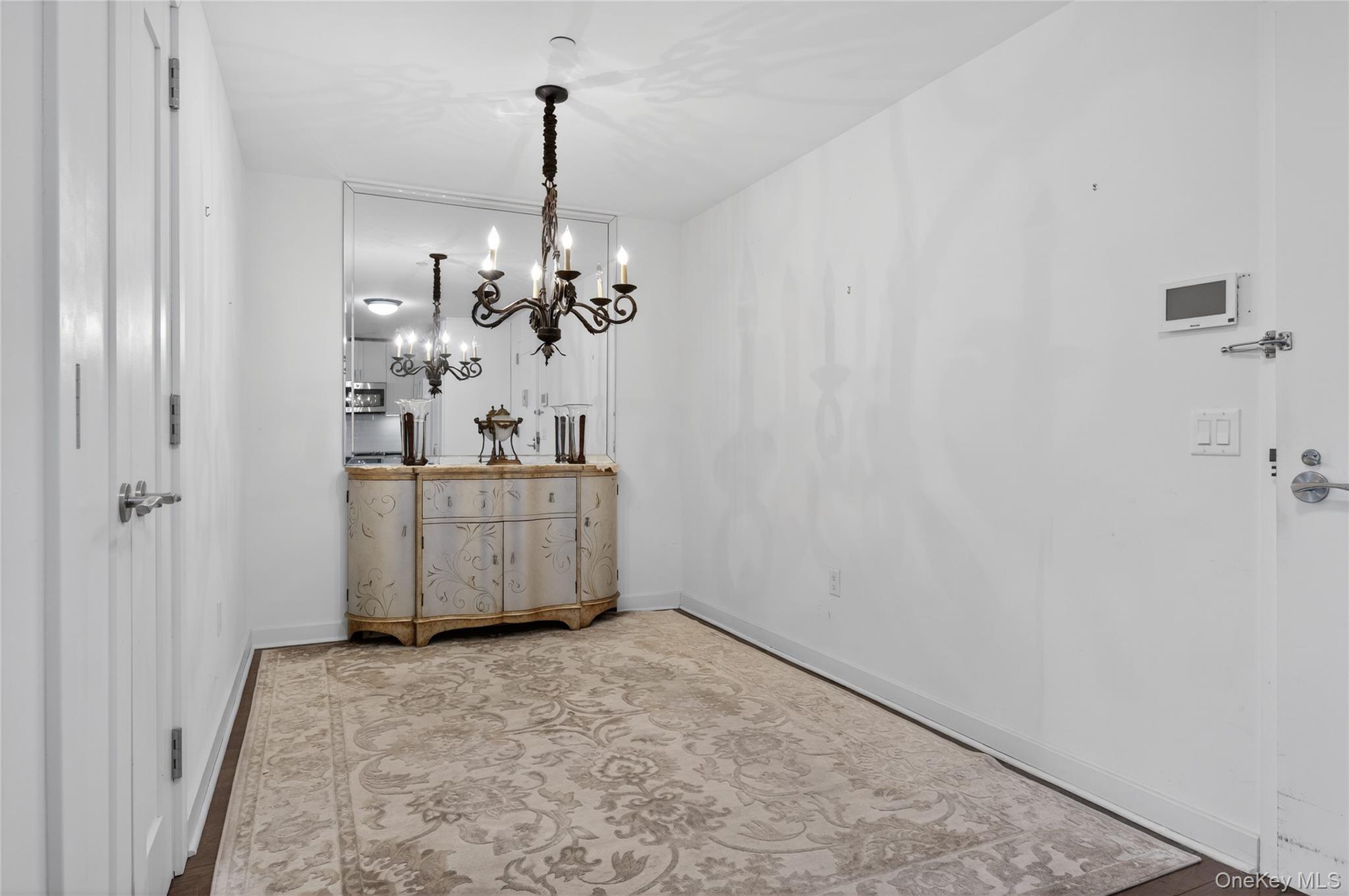 #11 photo, 433 Main Street, Port Washington , NY 11050