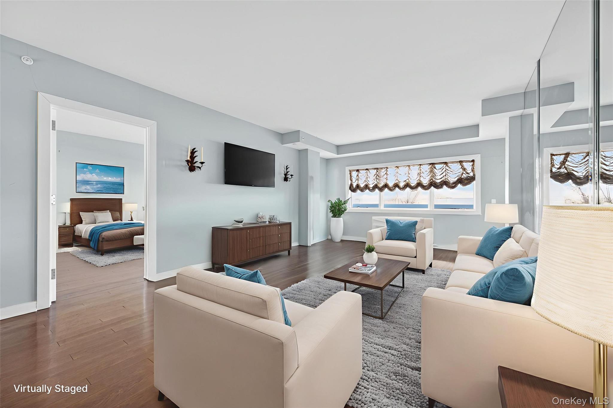 #13 photo, 433 Main Street, Port Washington , NY 11050