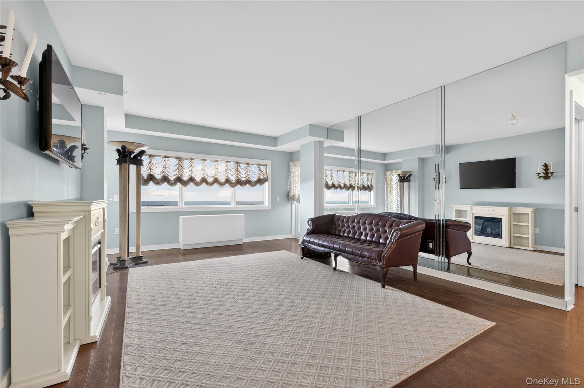 #15 photo, 433 Main Street, Port Washington , NY 11050