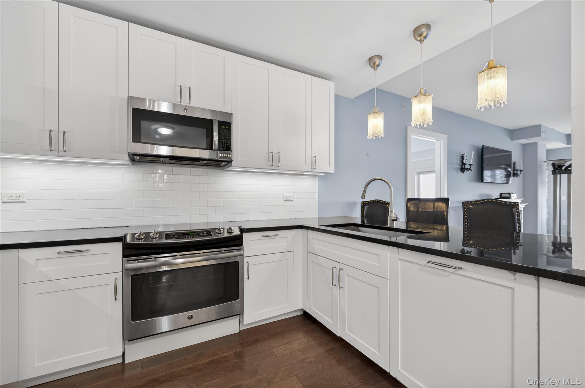 #5 photo, 433 Main Street, Port Washington , NY 11050