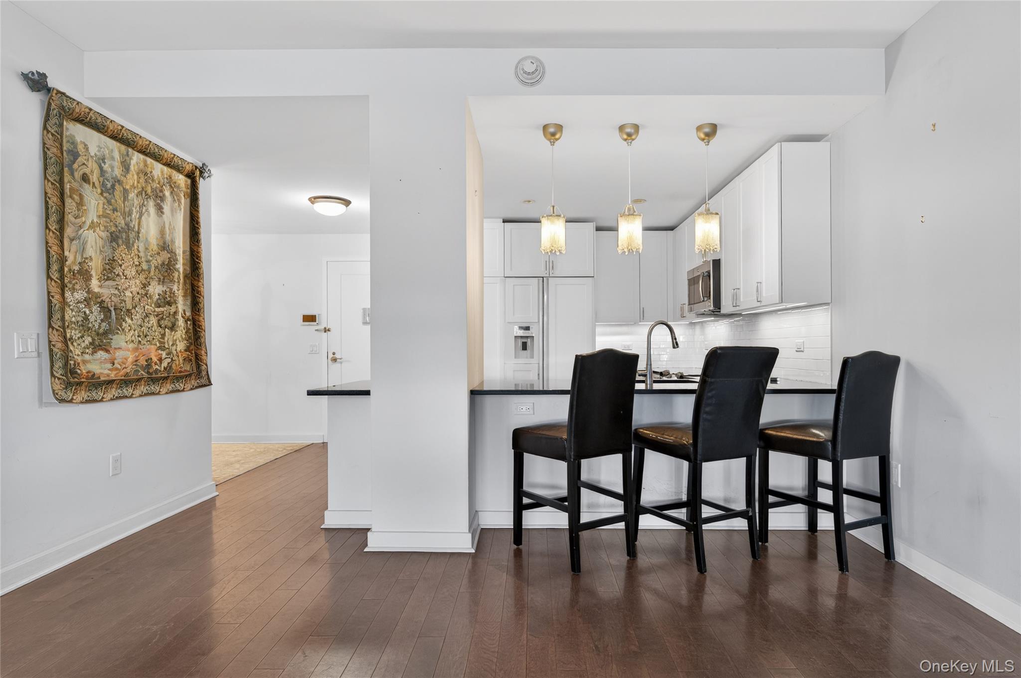 #7 photo, 433 Main Street, Port Washington , NY 11050