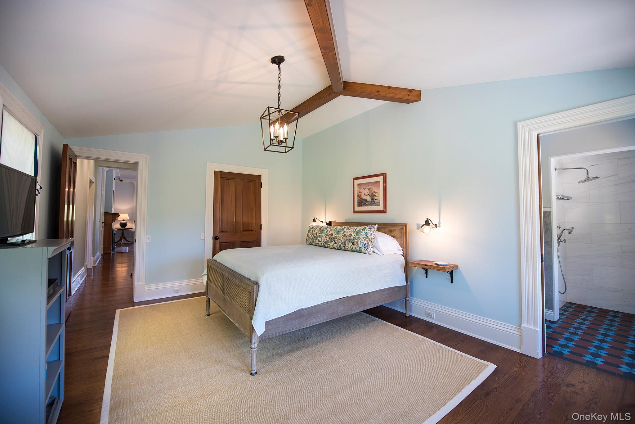 #18 photo, 106 Old Depot Road, Quogue , NY 11959