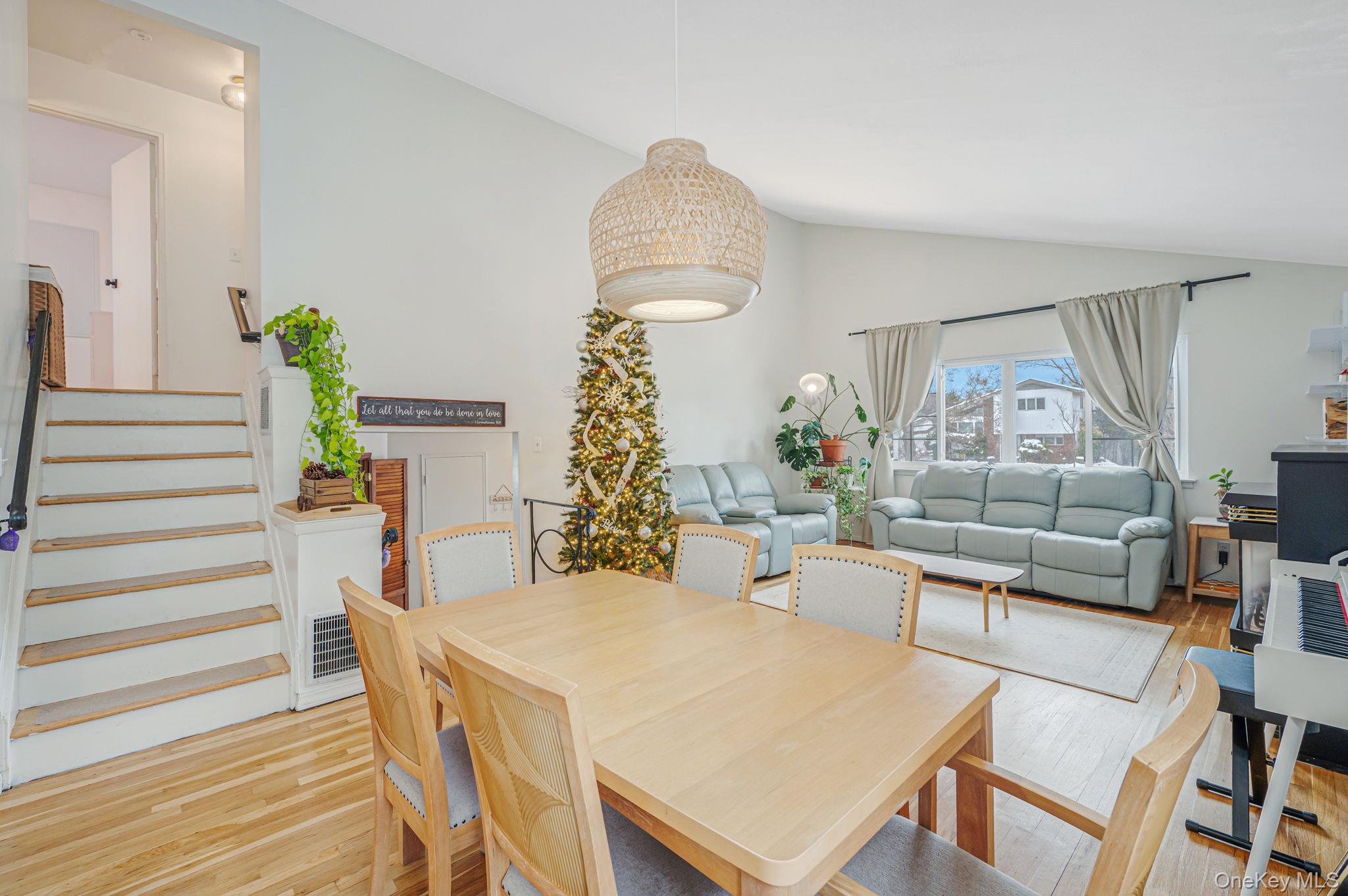 #15 photo, 7 Seneca Drive, Commack , NY 11725