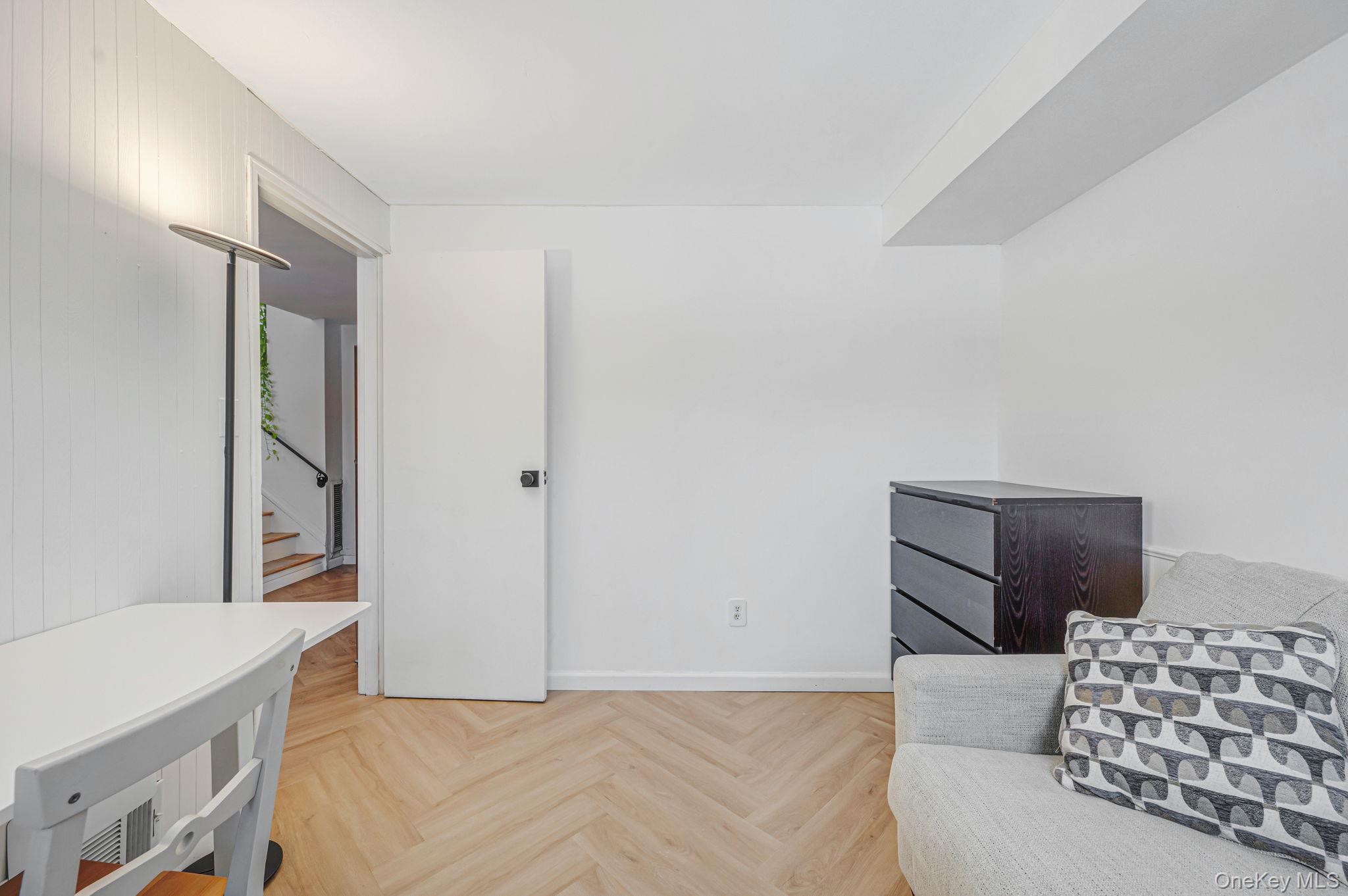 #7 photo, 7 Seneca Drive, Commack , NY 11725