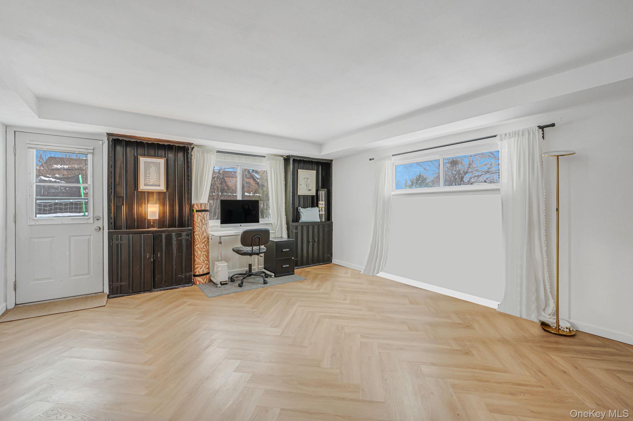 #8 photo, 7 Seneca Drive, Commack , NY 11725