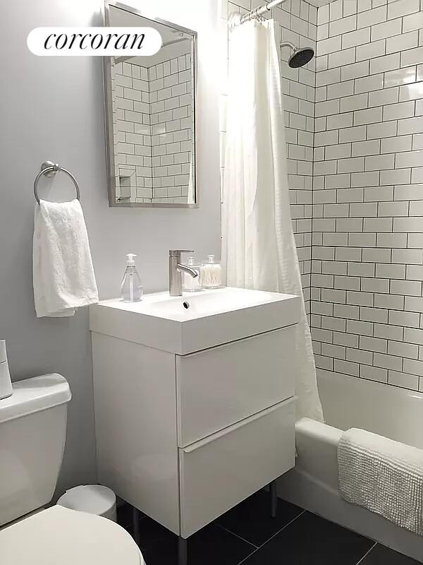 #12 photo, New York City, East Village , NY 10009