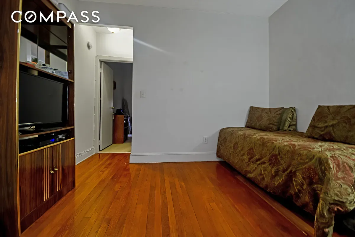 #3 photo, New York City, Upper East Side , NY 10128