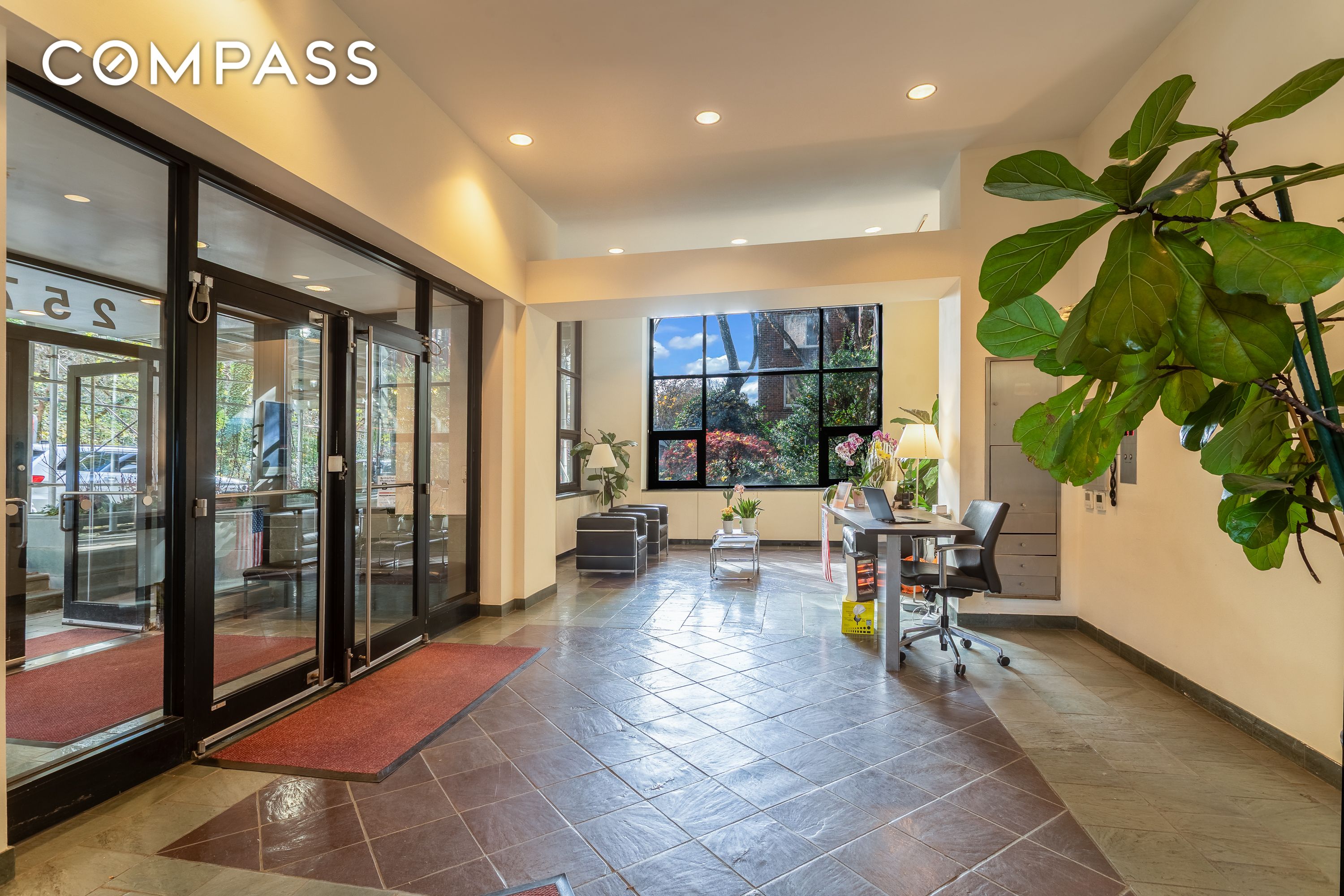 #13 photo, 2575 Palisade Avenue, Spuyten Duyvil , NY 10463