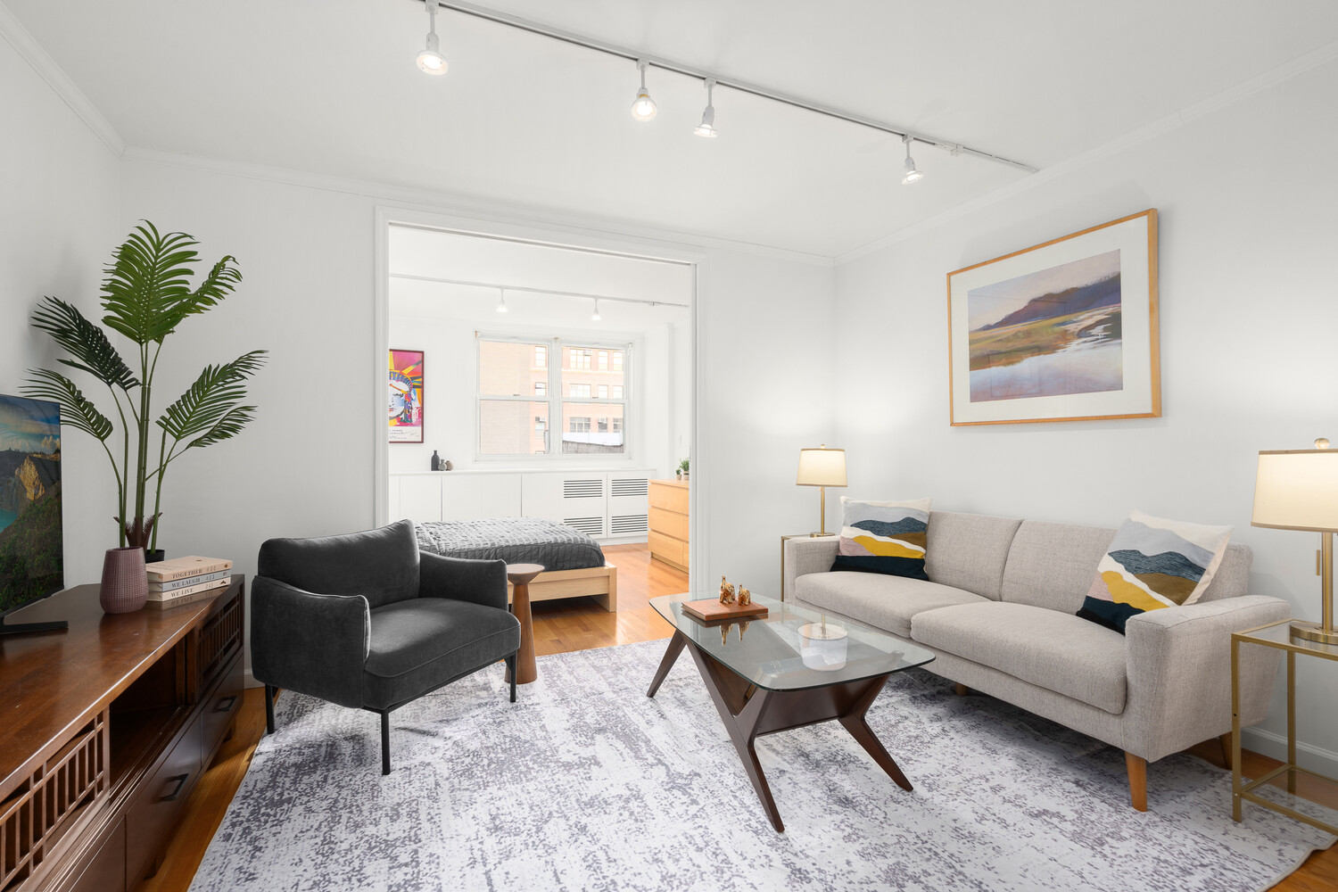 #1 photo, 77 7TH Avenue, Chelsea , NY 10011