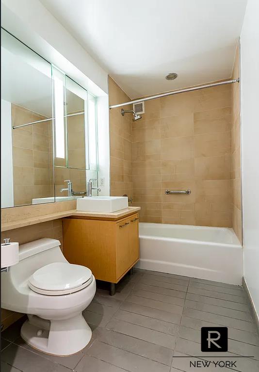 #10 photo, Brooklyn, Downtown Brooklyn , NY 11201