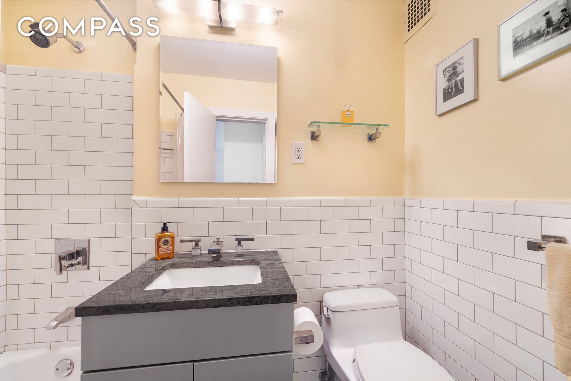 #6 photo, 31 Jane Street, West Village , NY 10014