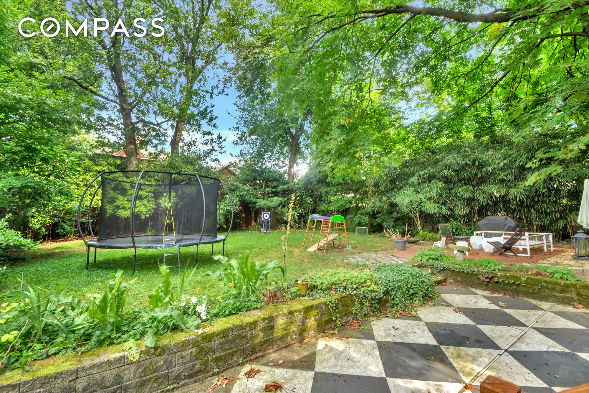 #12 photo, 117 Tysen Street, New York City , NY 10301