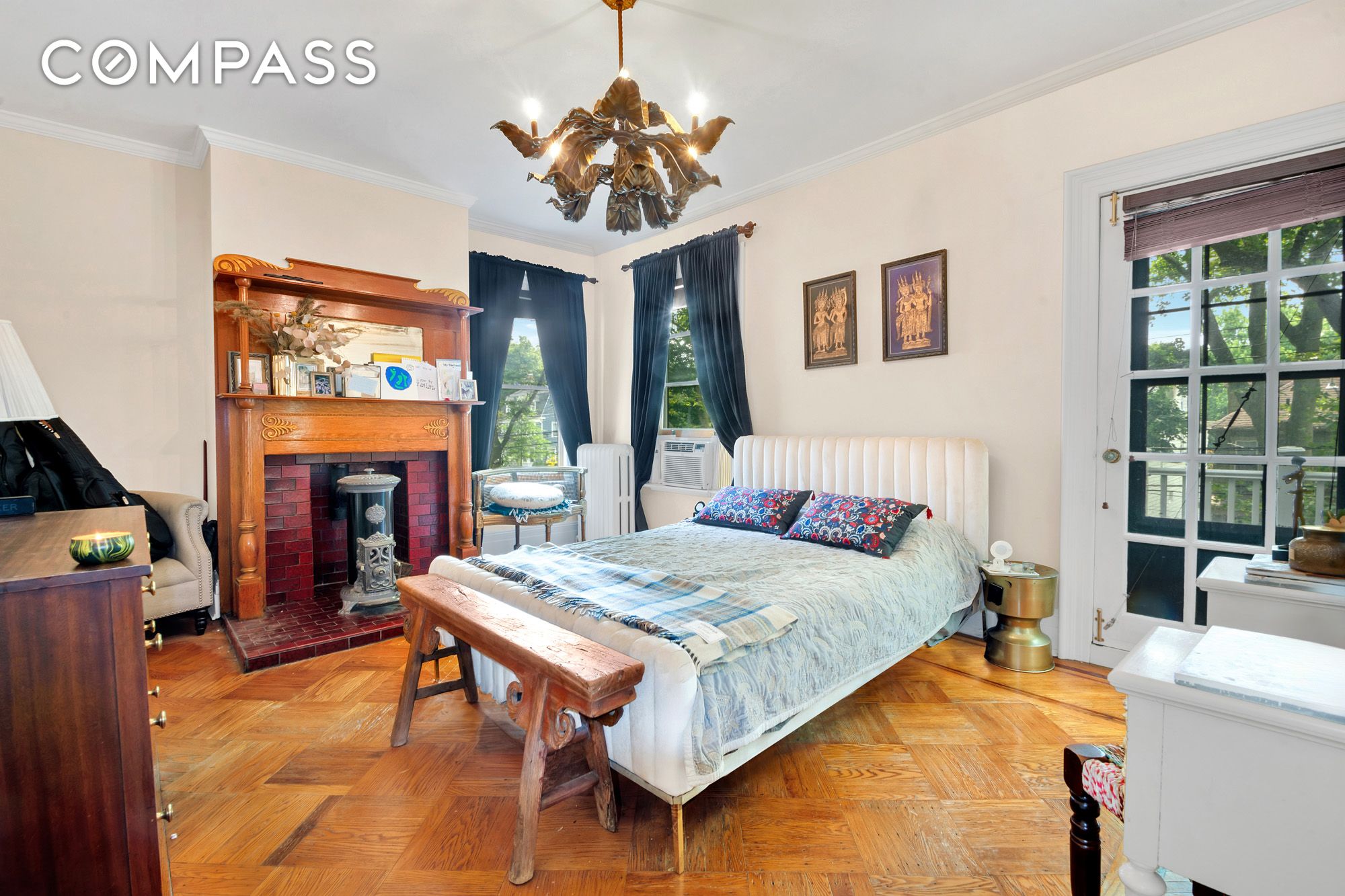 #8 photo, 117 Tysen Street, New York City , NY 10301