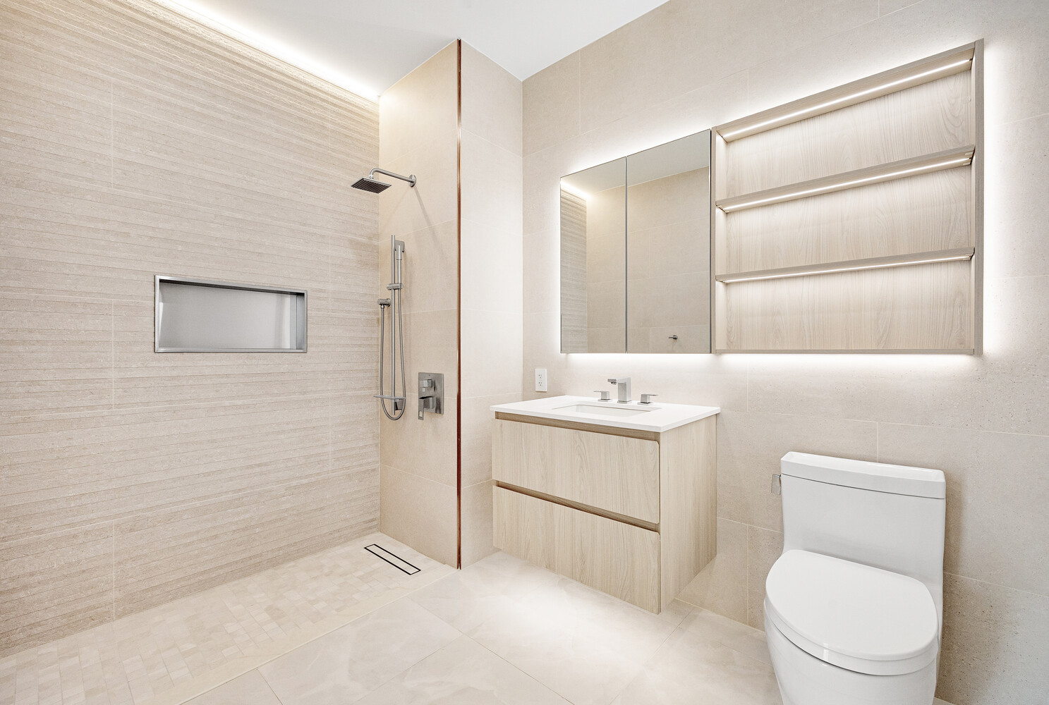 #20 photo, 11-36 45TH Road, Long Island City , NY 11101