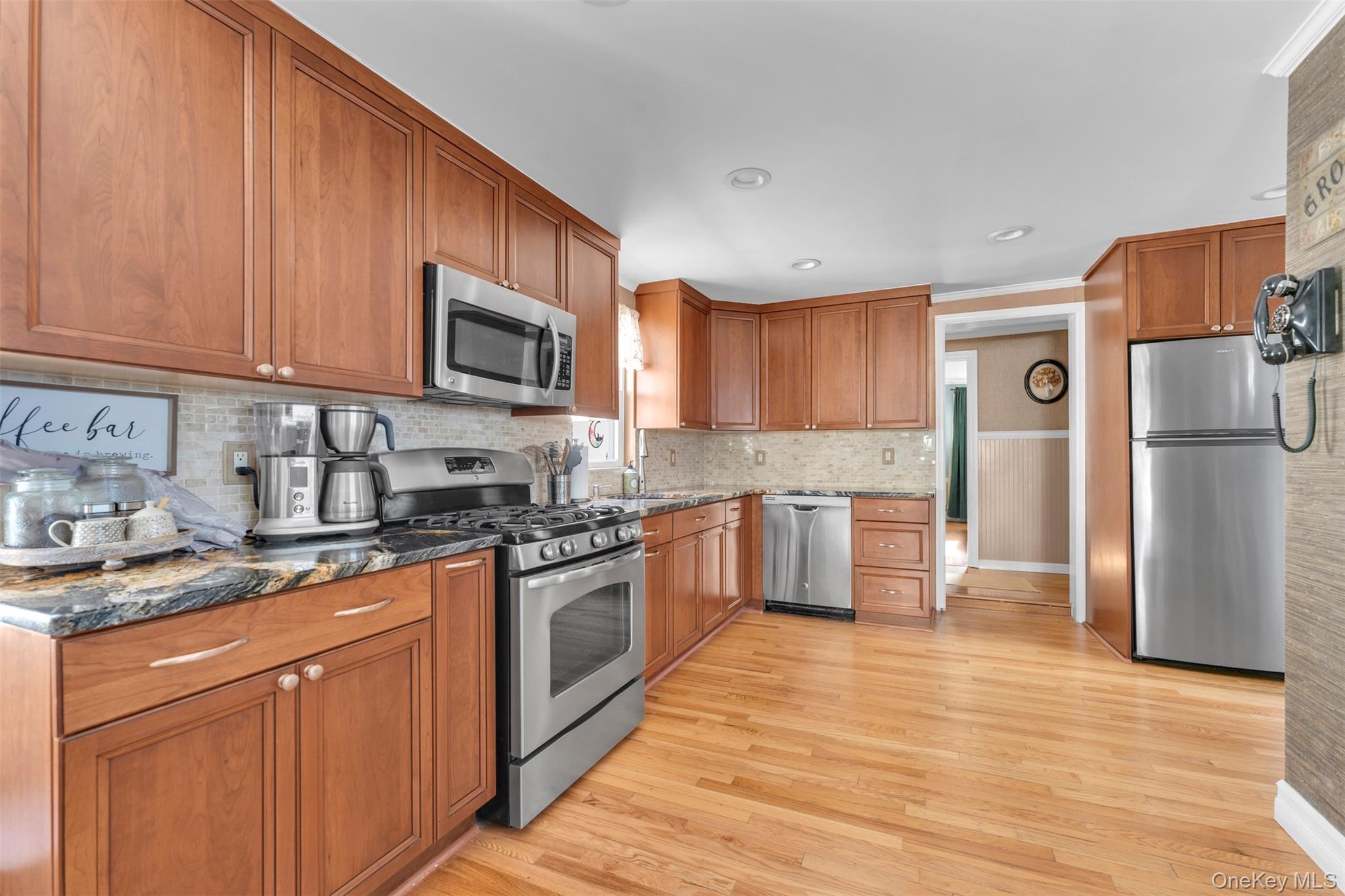 #9 photo, 64 Tier Street, Bronx , NY 10464