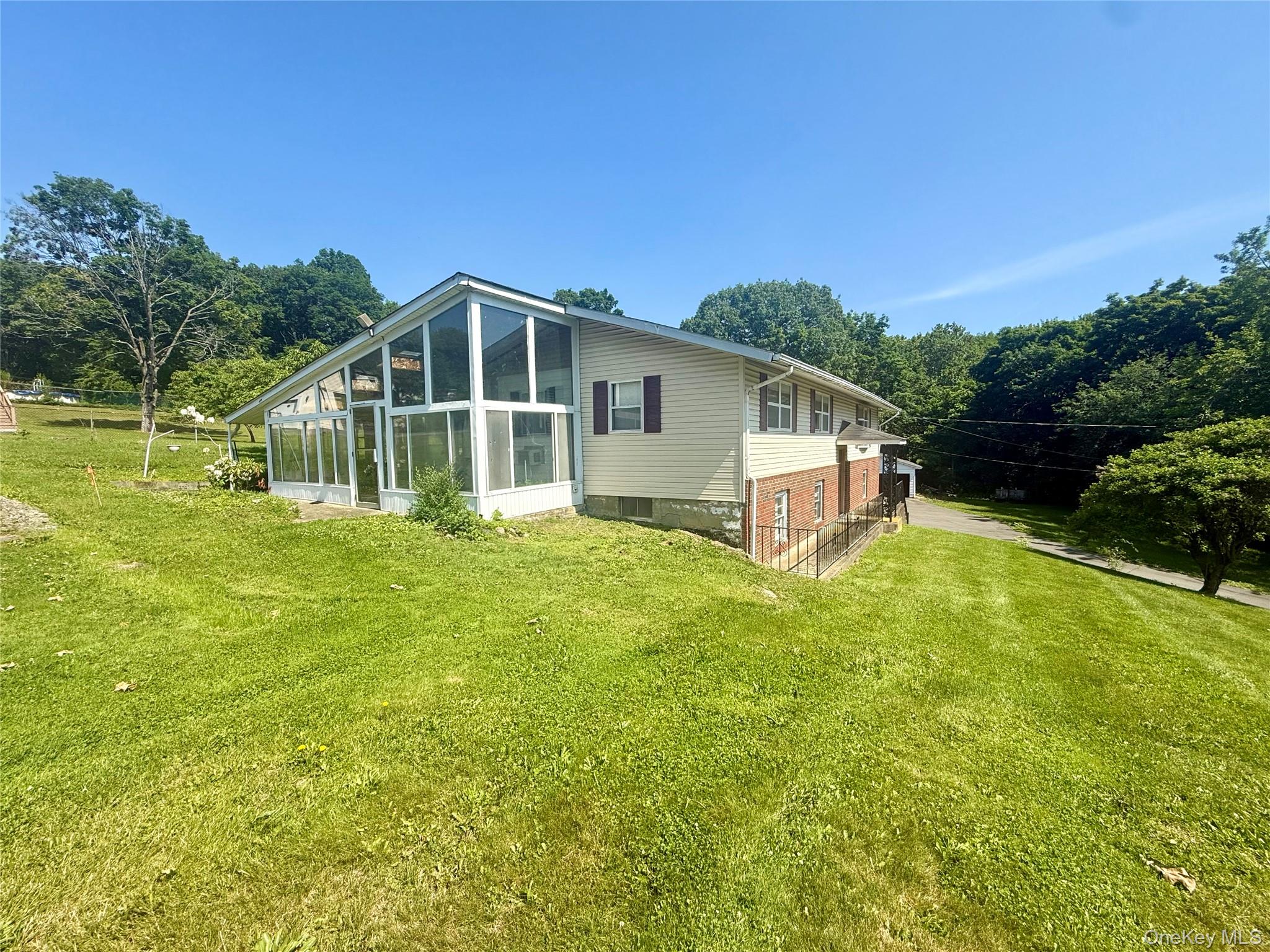 #4 photo, 231 Highland Avenue, Marlboro , NY 12542