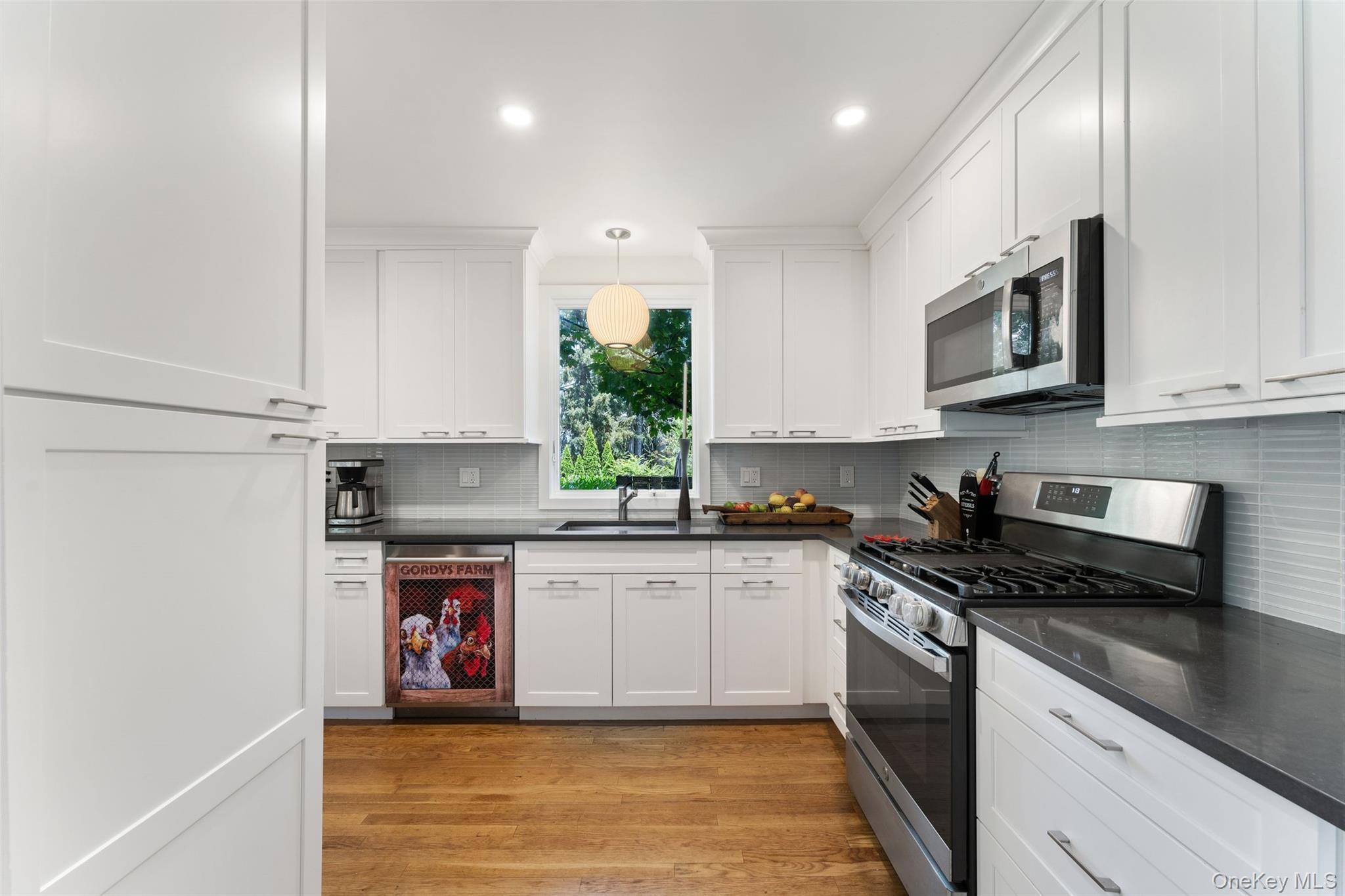 #10 photo, 5 Coralyn Road, Scarsdale , NY 10583