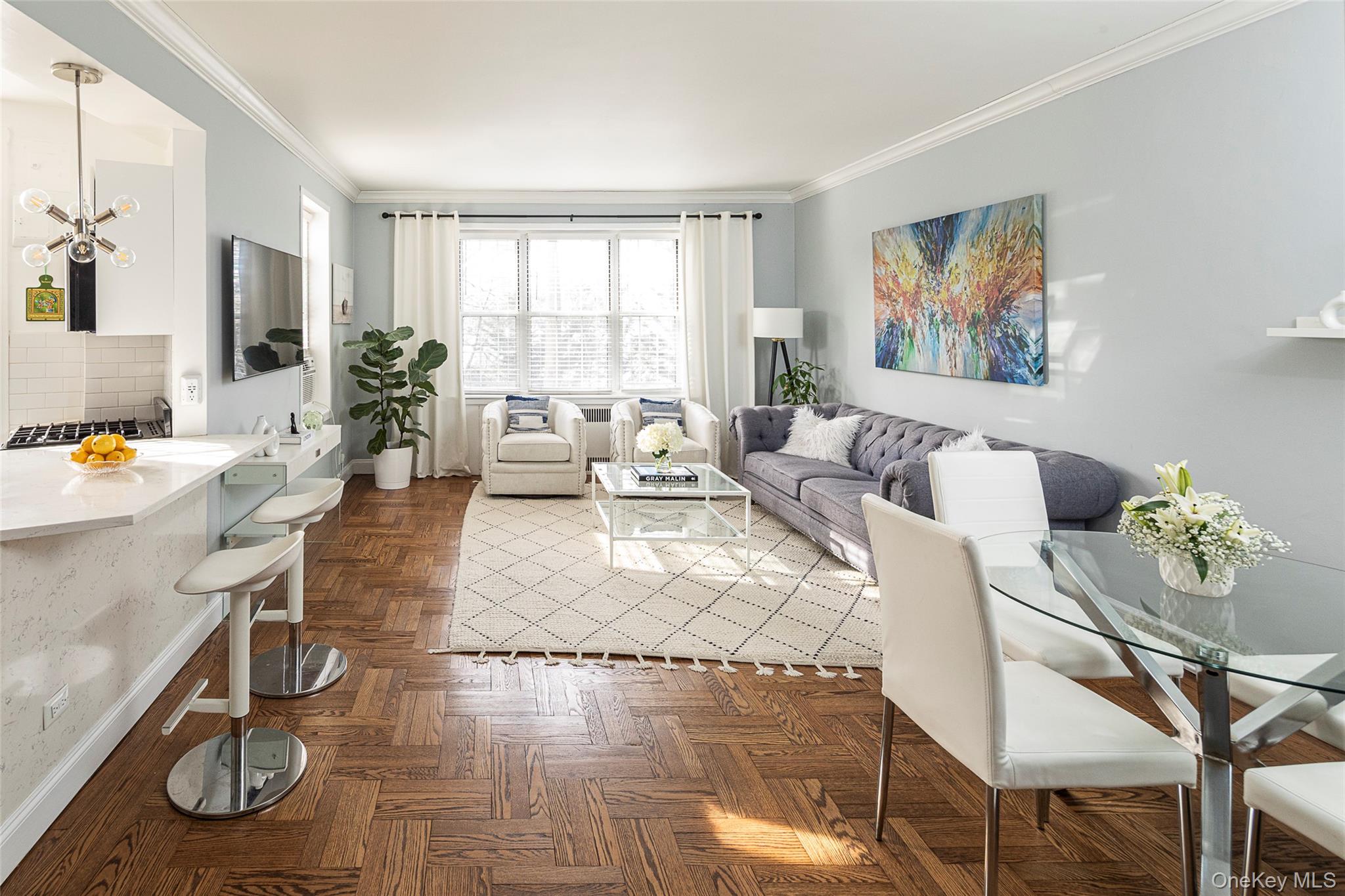 #1 photo, 5 Midland Gardens, Bronxville , NY 10708