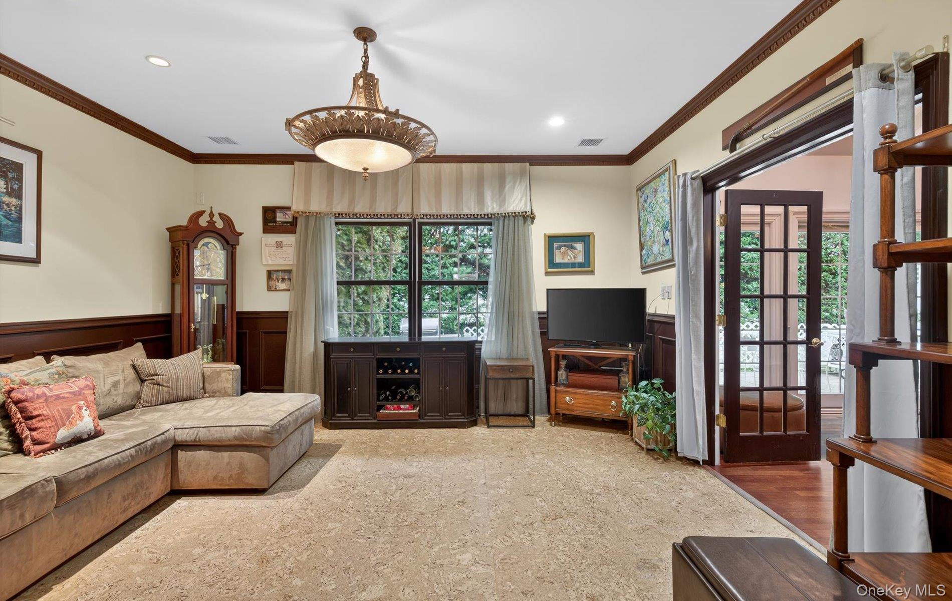 #14 photo, 14 Miro Place, Port Washington , NY 11050