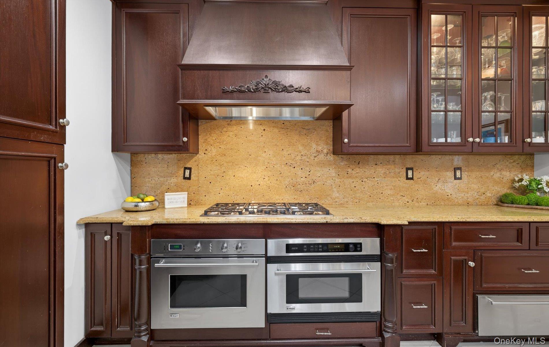 #6 photo, 14 Miro Place, Port Washington , NY 11050