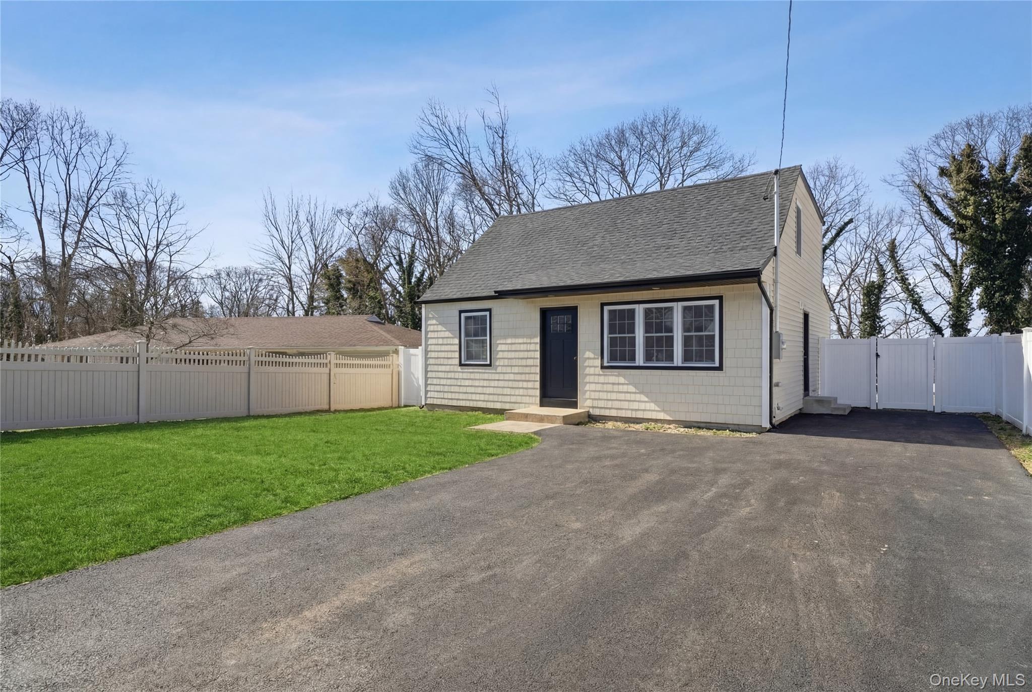 #1 photo, 138 Calvert Avenue, Ronkonkoma , NY 11779