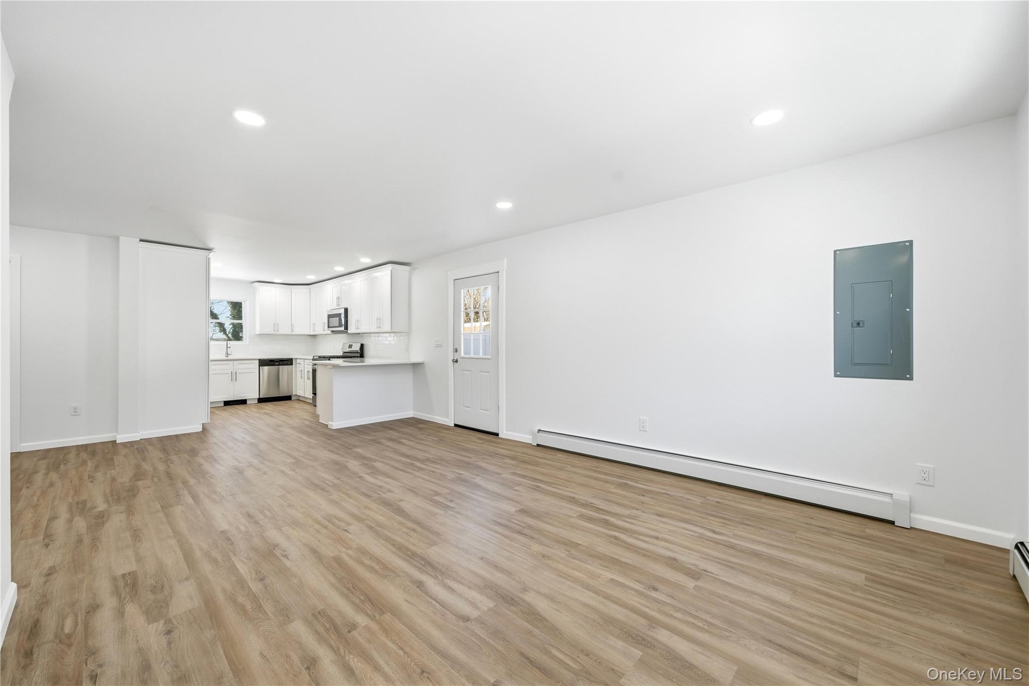 #17 photo, 138 Calvert Avenue, Ronkonkoma , NY 11779