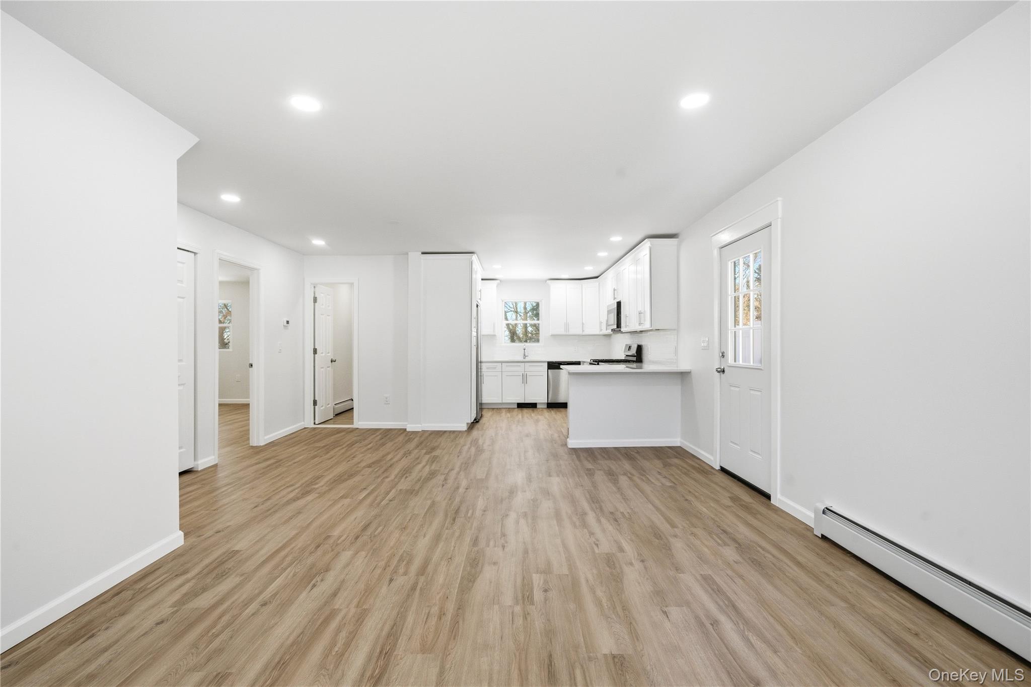 #6 photo, 138 Calvert Avenue, Ronkonkoma , NY 11779