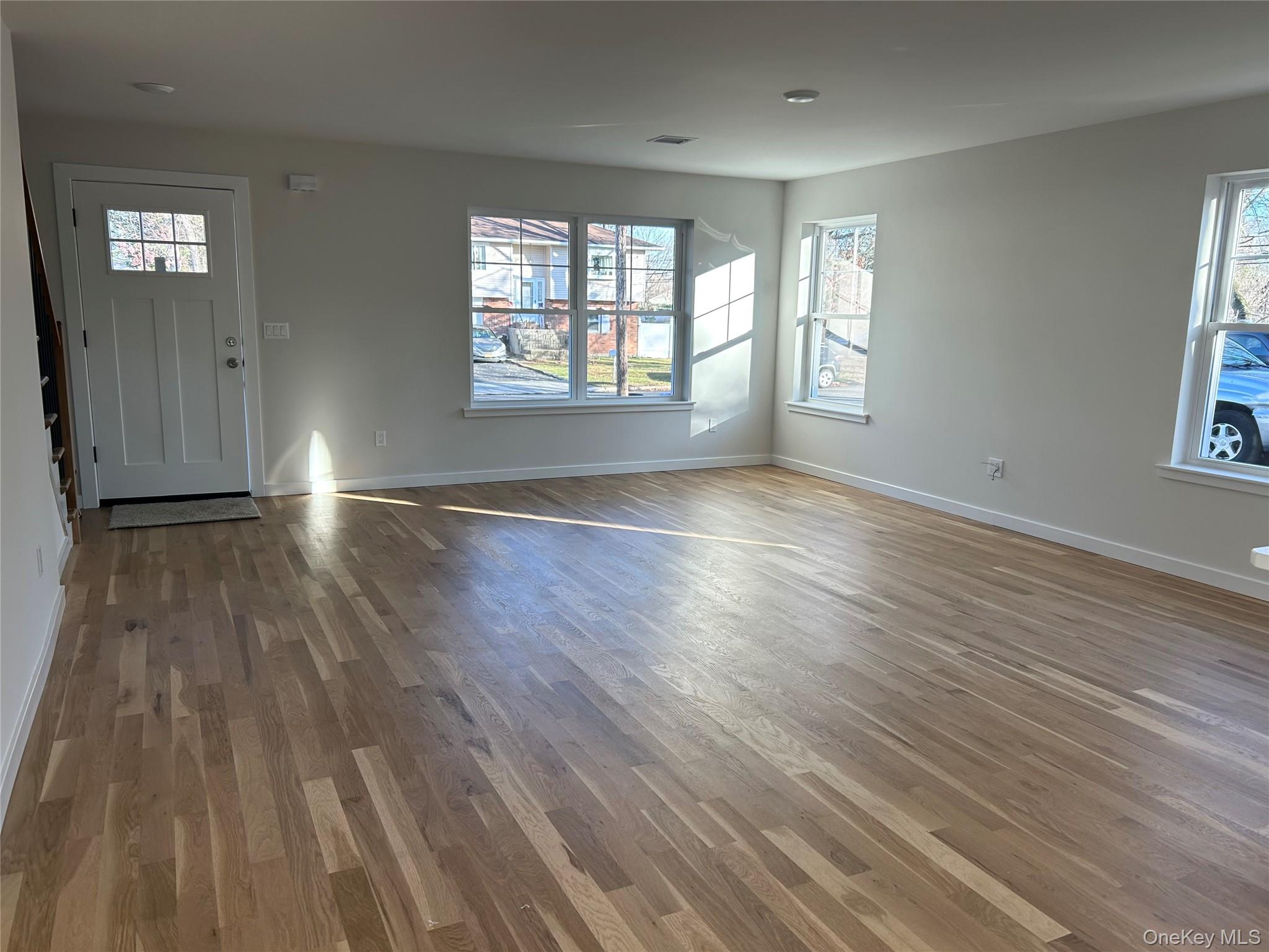 #5 photo, 20 10th, Ronkonkoma , NY 11790