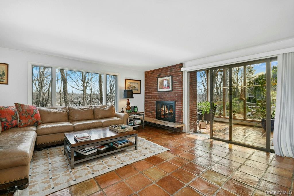 #7 photo, 40 Idle Day Drive, Centerport , NY 11721