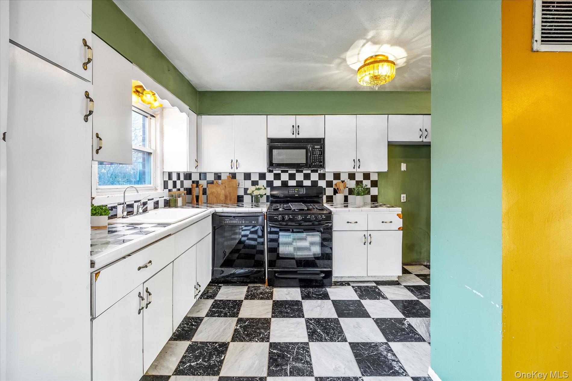 #12 photo, 1537 144th Street, Whitestone , NY 11357