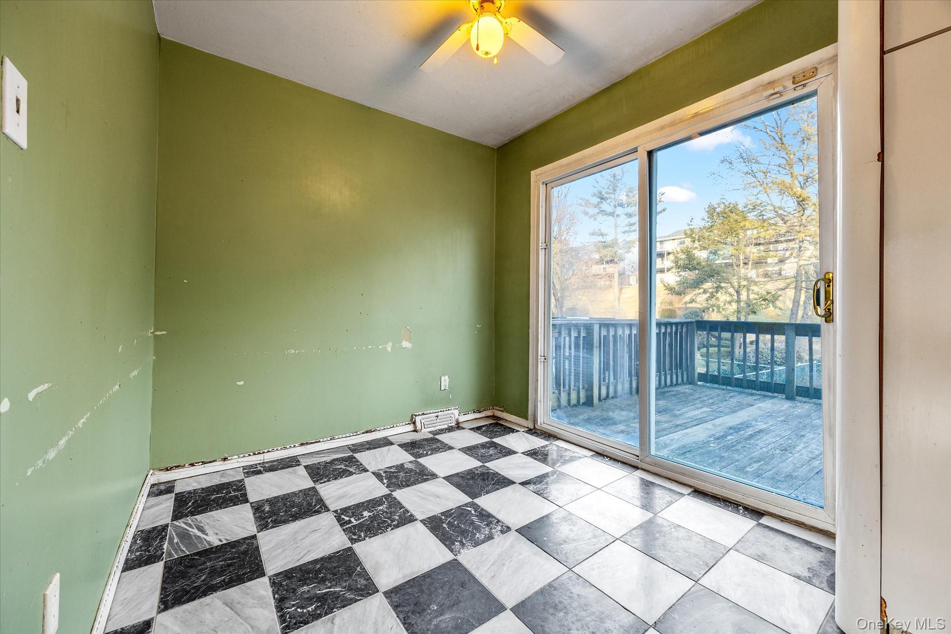 #13 photo, 1537 144th Street, Whitestone , NY 11357