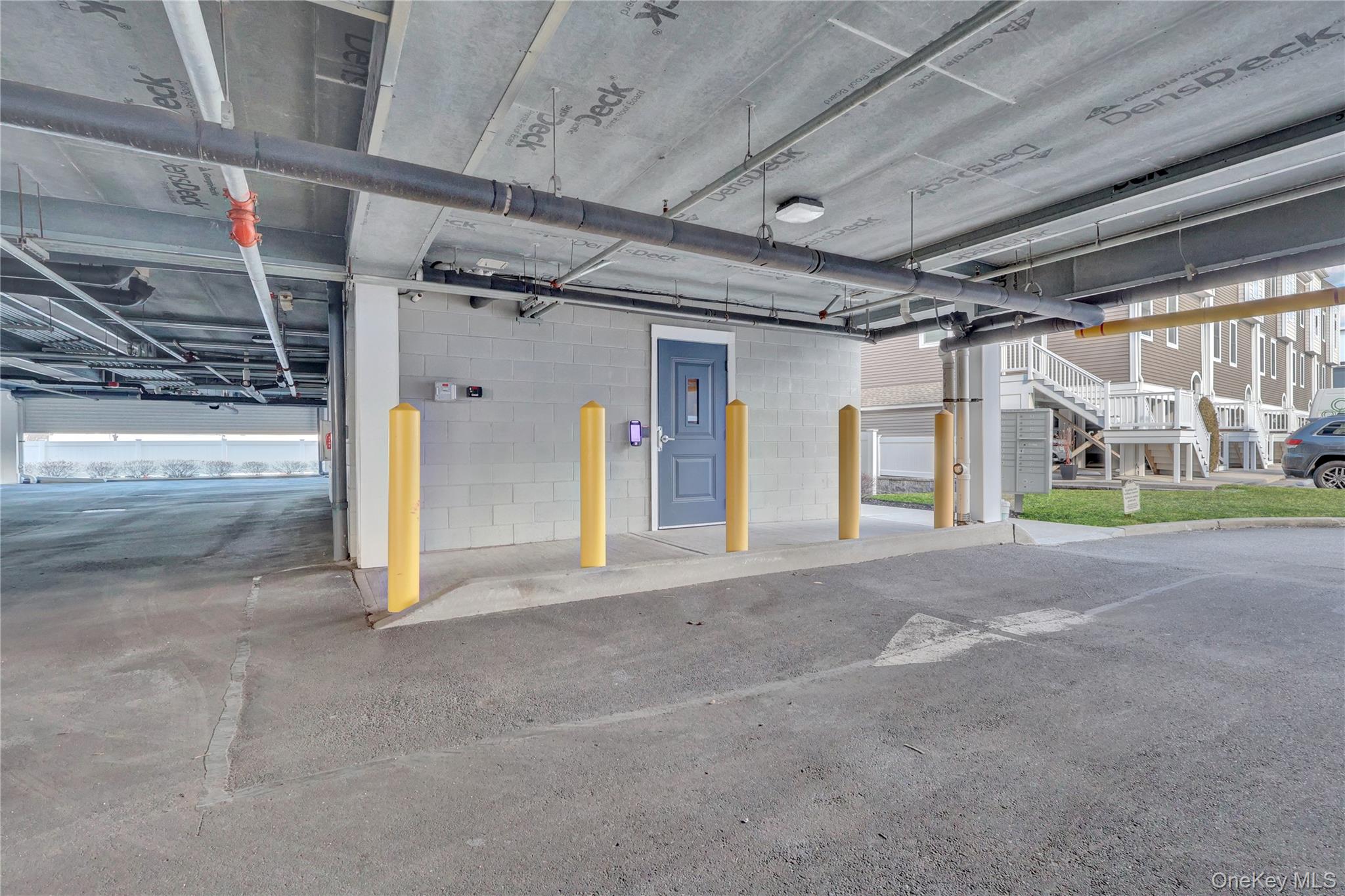 #2 photo, 622 Marina Pointe Drive, East Rockaway , NY 11518