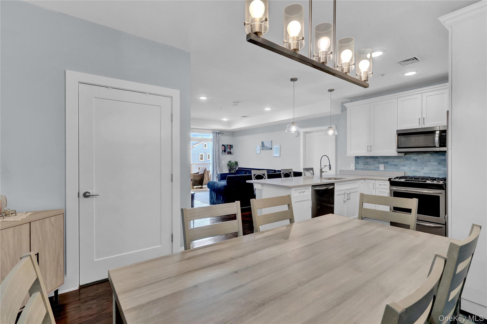 #8 photo, 622 Marina Pointe Drive, East Rockaway , NY 11518