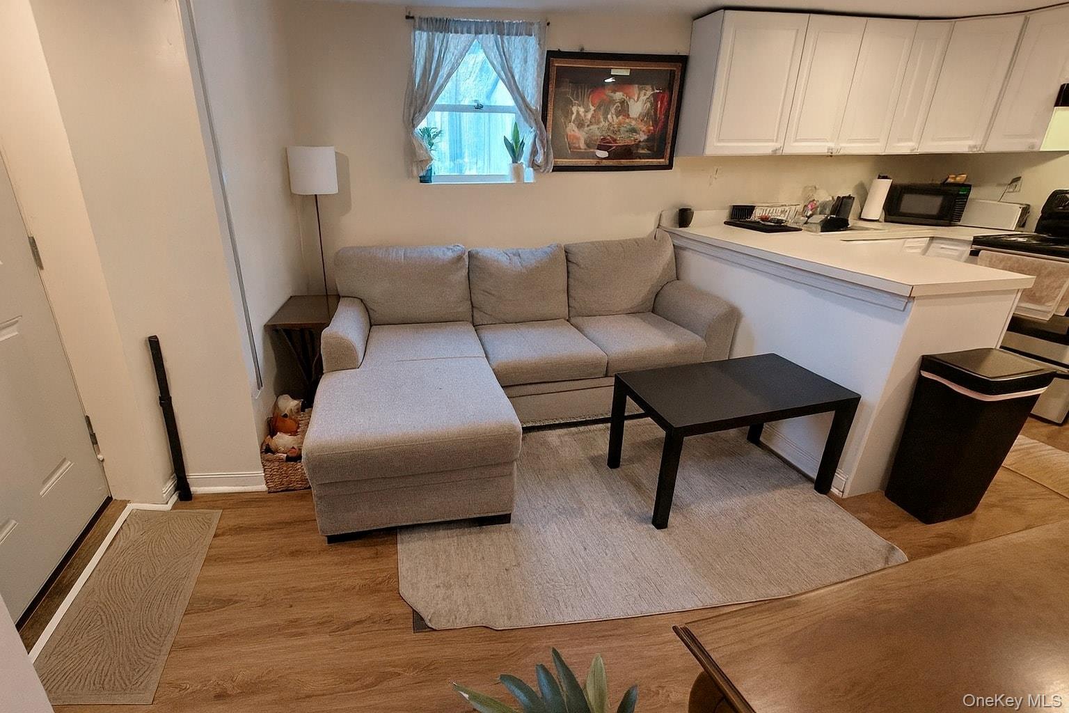 #4 photo, 41 Elizabeth Way, सफ़ोक काउंटी Ridge , NY 11961