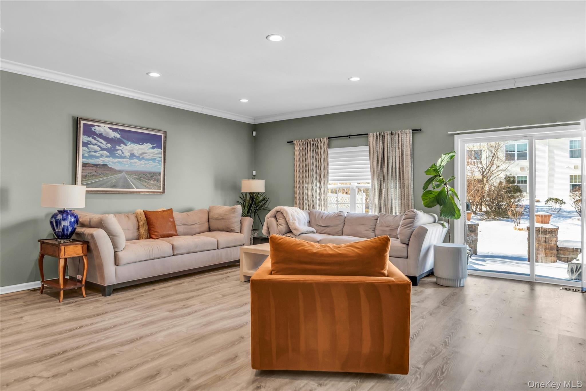 #12 photo, 110 Brattle Circle, Melville , NY 11747