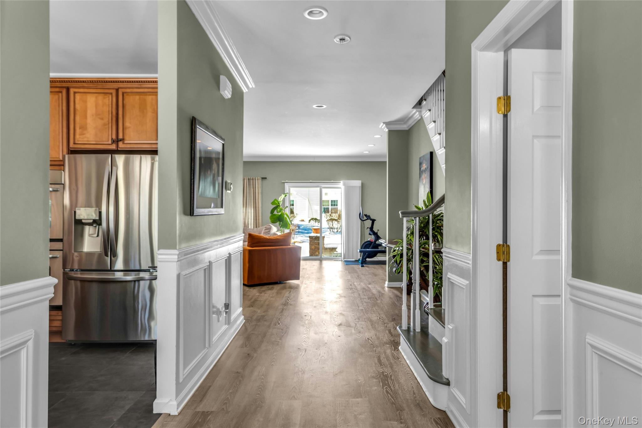 #4 photo, 110 Brattle Circle, Melville , NY 11747