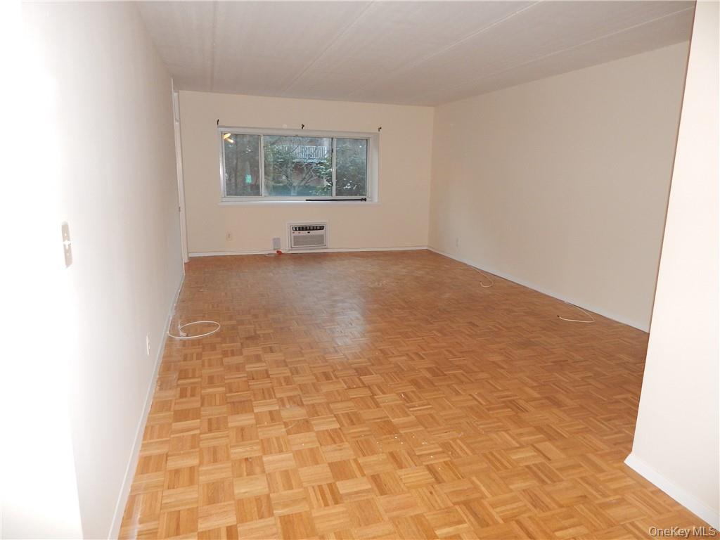 #13 photo, 414 Benedict Avenue, Tarrytown , NY 10591