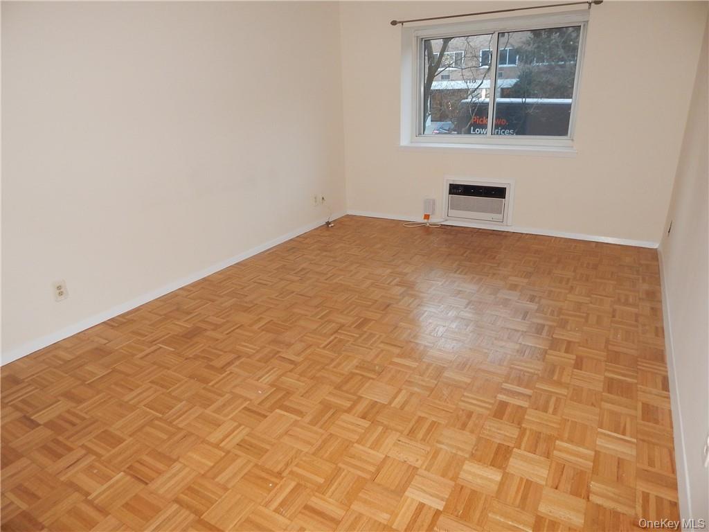 #14 photo, 414 Benedict Avenue, Tarrytown , NY 10591