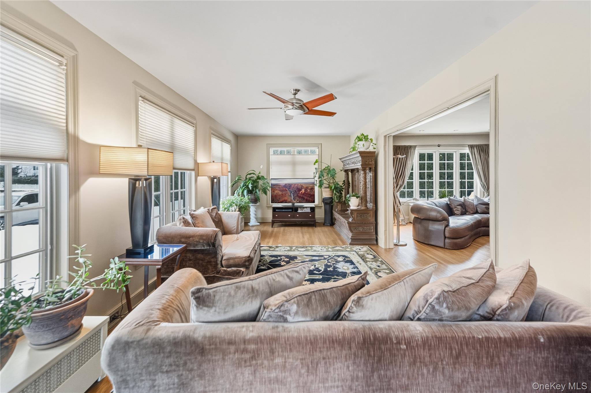 #5 photo, 6 White Plains Road, הברונקס Bronxville , NY 10708