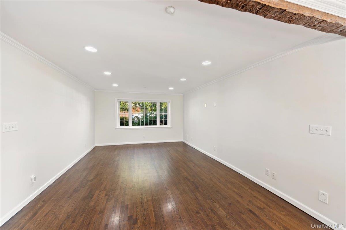 #8 photo, 107 Lincoln Avenue, West Harrison , NY 10604