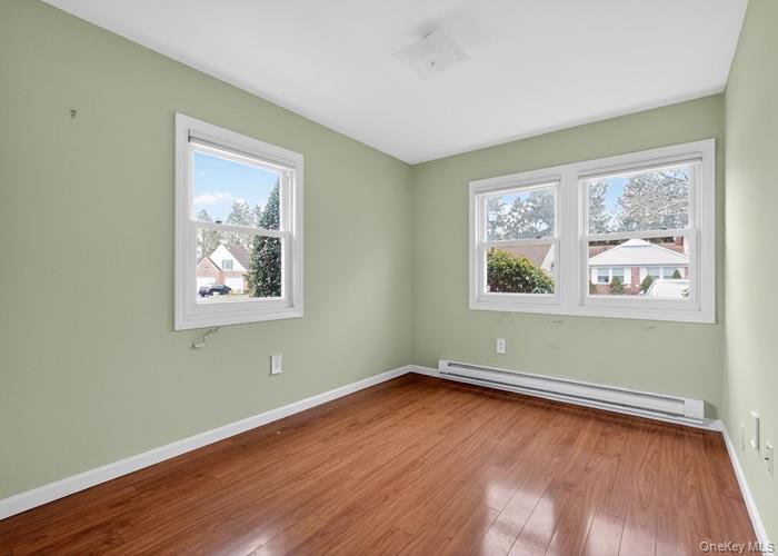 #11 photo, 19 Hearthside Drive, Mount Sinai , NY 11766