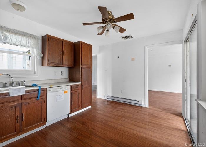 #16 photo, 19 Hearthside Drive, Mount Sinai , NY 11766