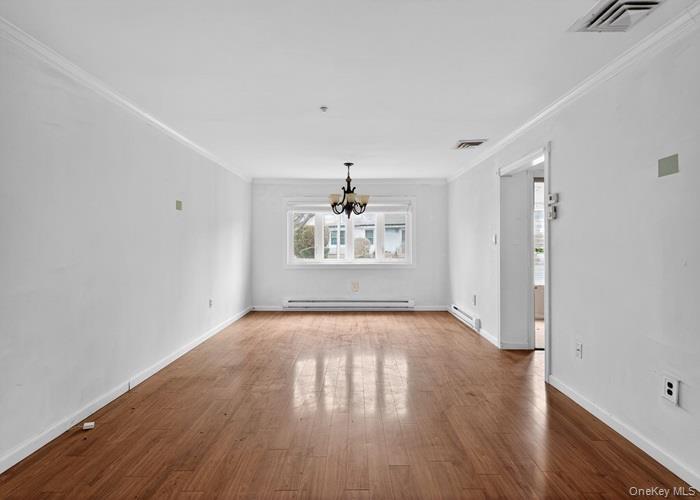 #6 photo, 19 Hearthside Drive, Mount Sinai , NY 11766