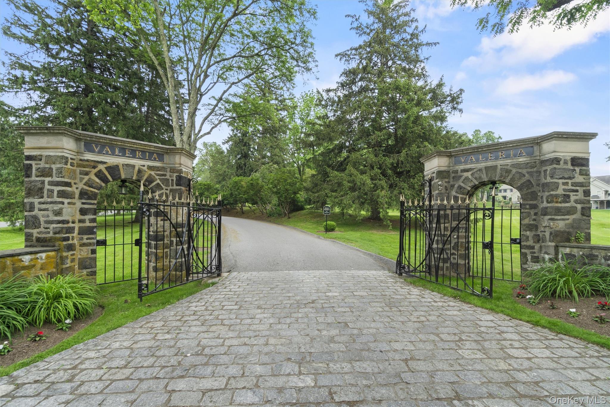 #1 photo, 341 Furnace Dock Road, Cortlandt Manor , NY 10567