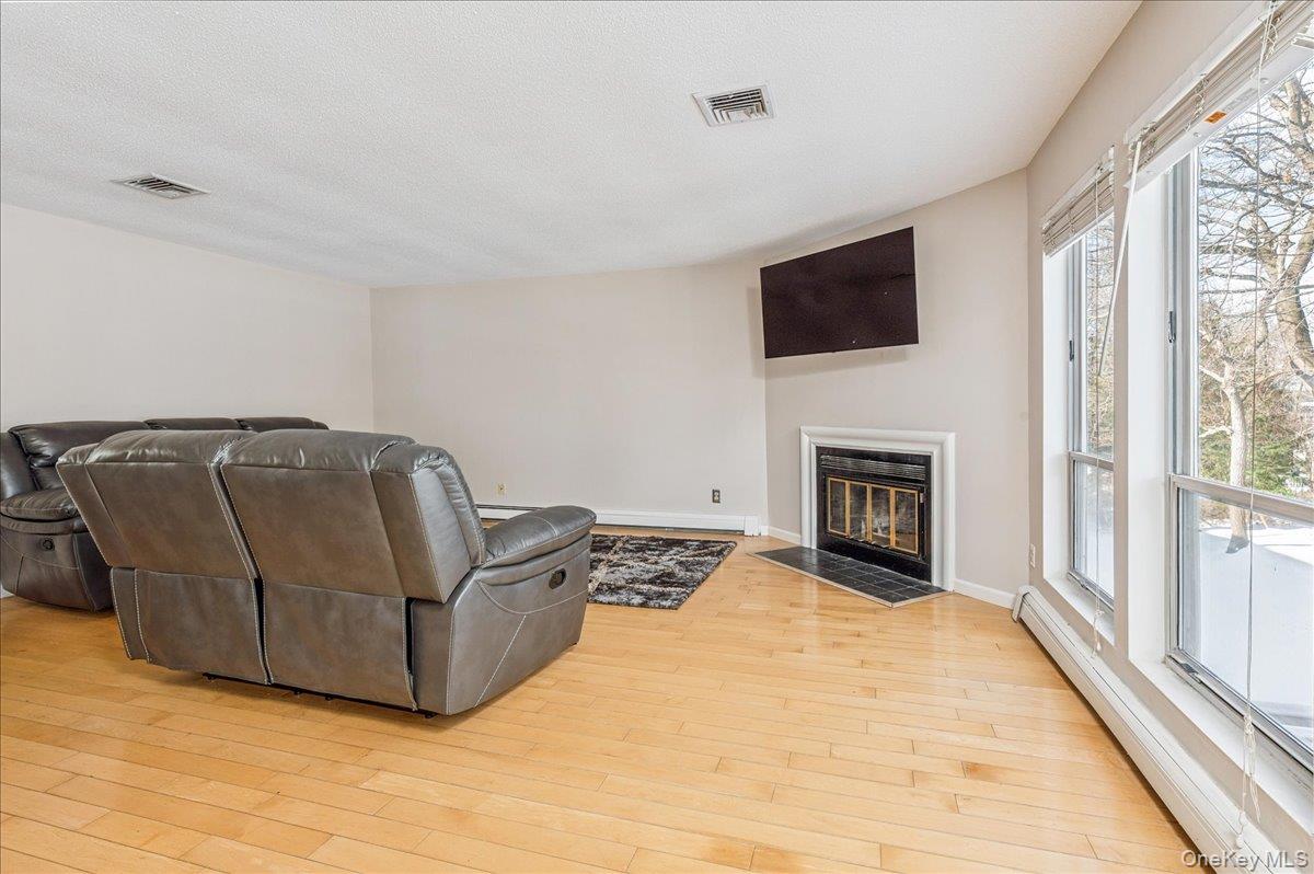 #7 photo, 58 Villa Drive, Peekskill , NY 10566