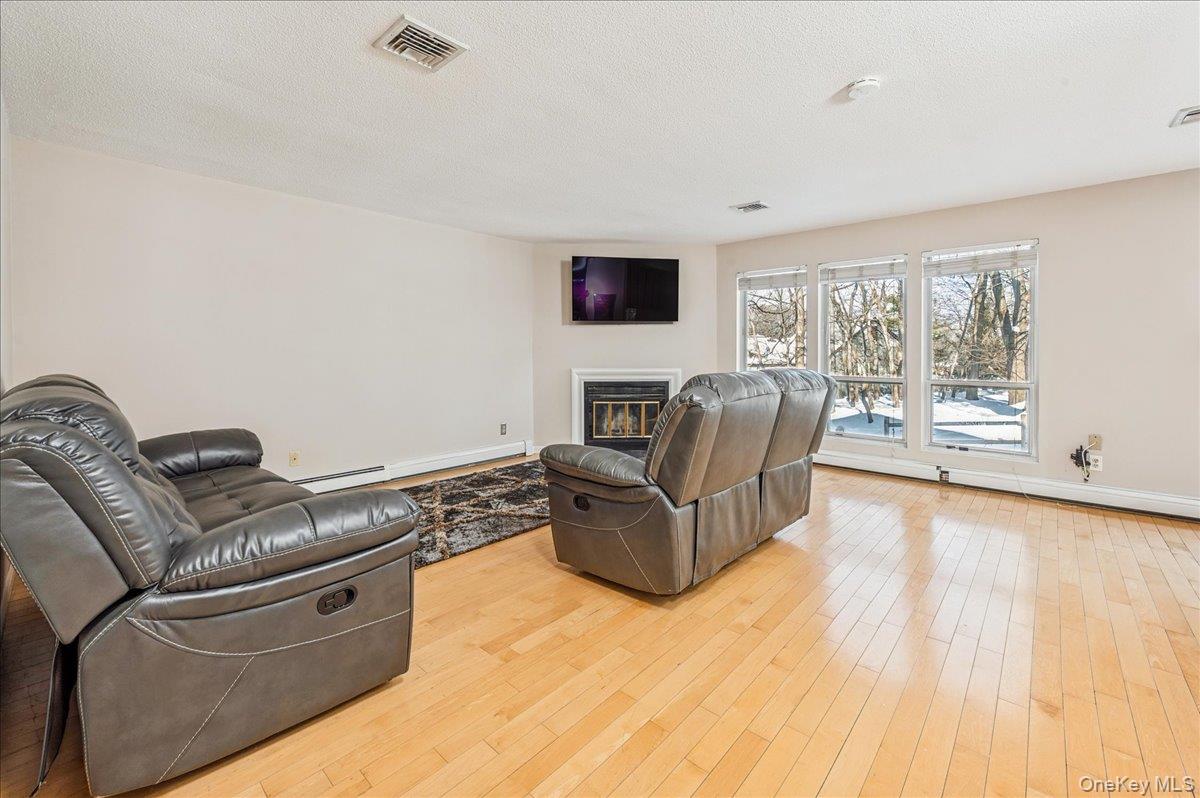 #8 photo, 58 Villa Drive, Peekskill , NY 10566